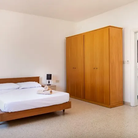 Appartamento 2 Bedroom Penthouse With Sea Views *