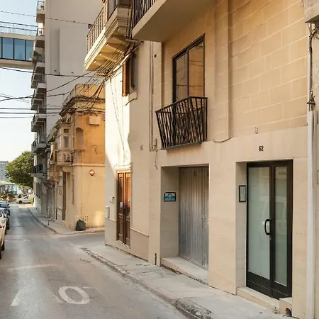 2 Bedroom Penthouse With Sea Views Apartament